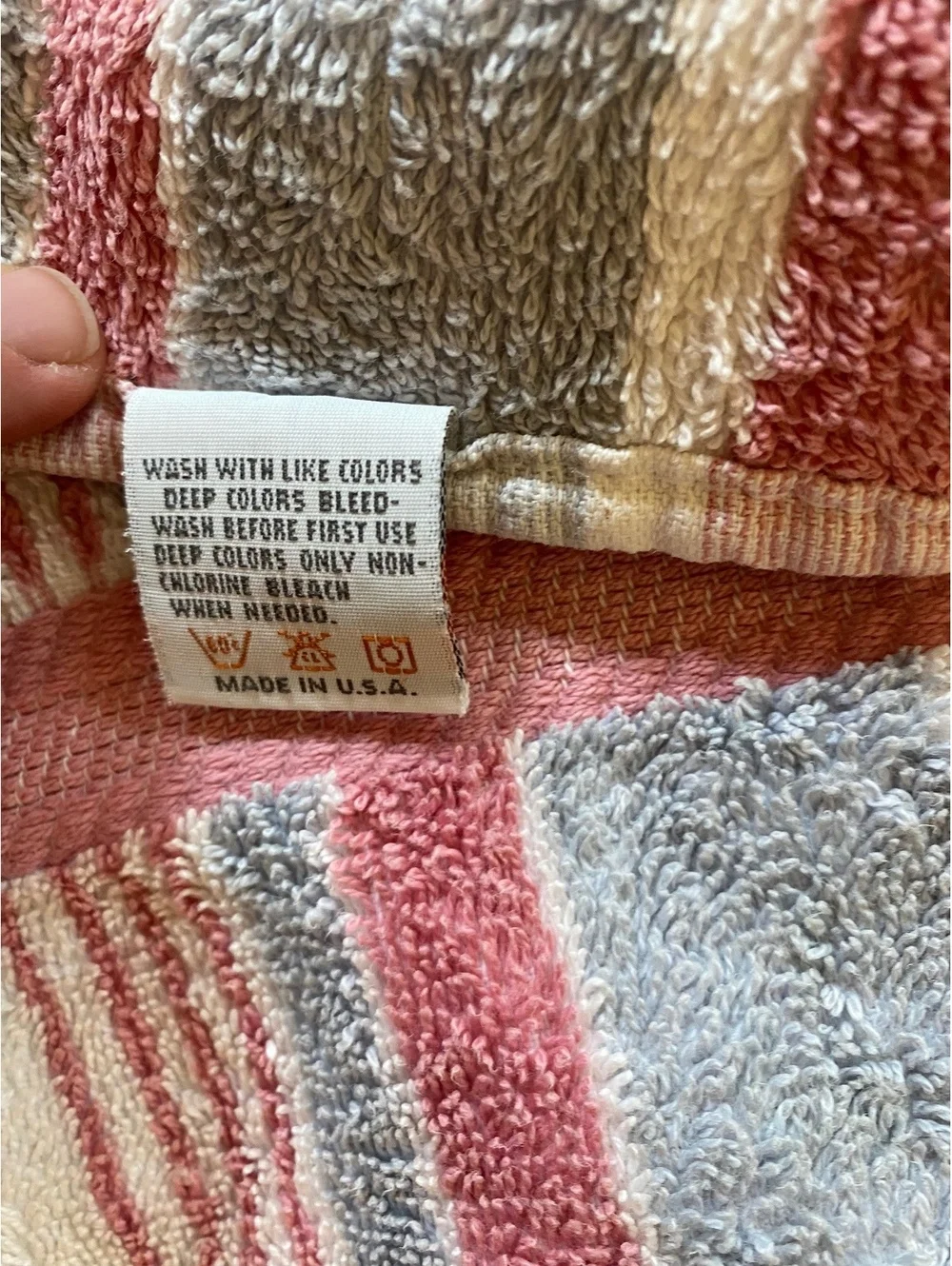 Vintage 80's Cannon Royal Family mauve slate cottage cotton stripe bath towel